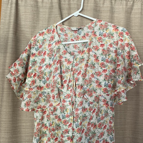 Beautiful Vintage Floral Dress - Picture 2 of 6